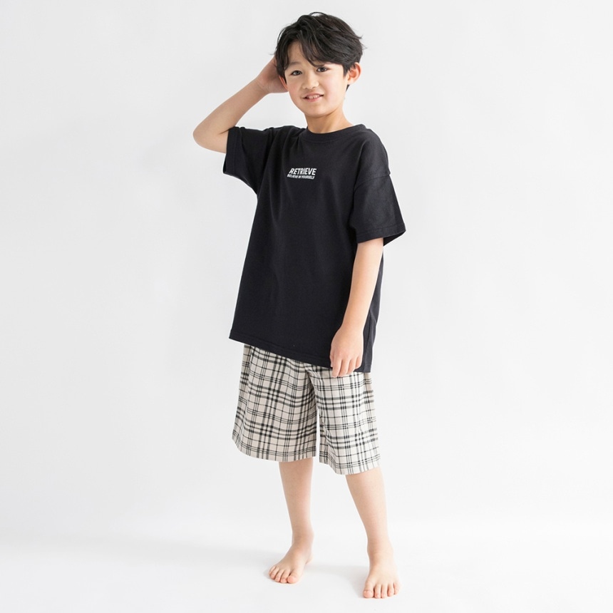 チャコールグレー