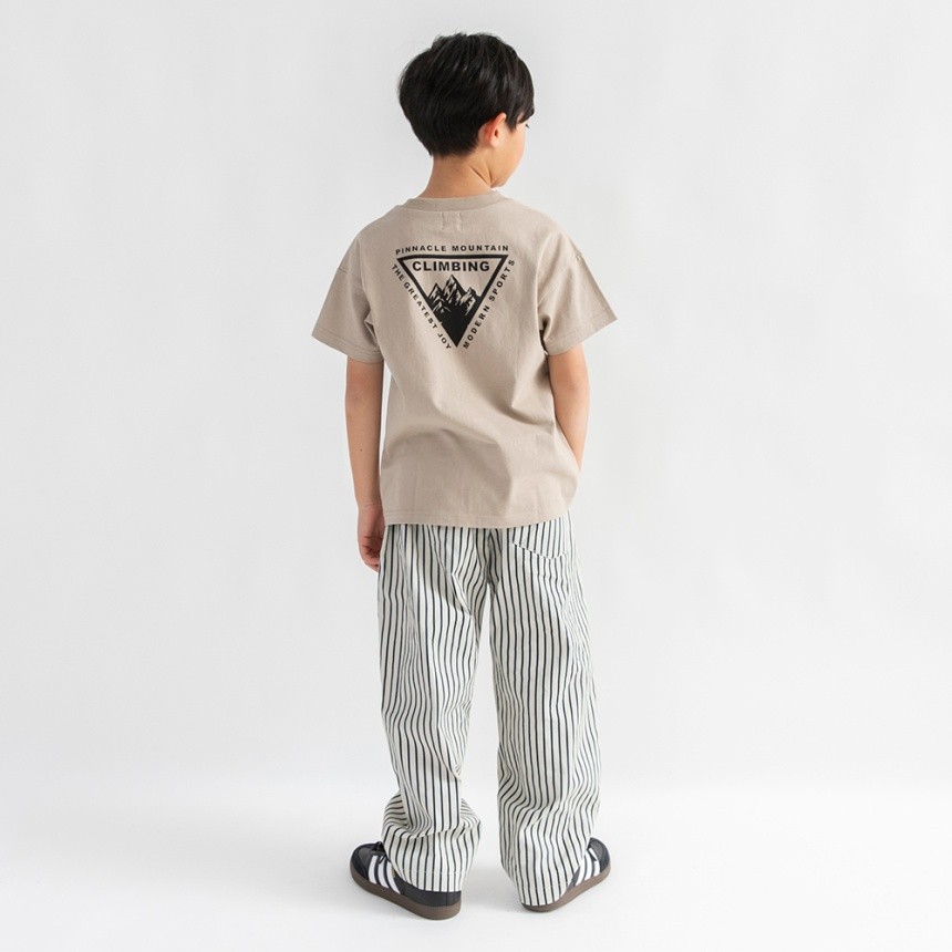 92:ベージュ_登山