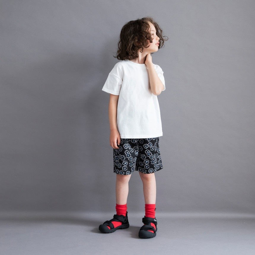 91:ブラック_小花