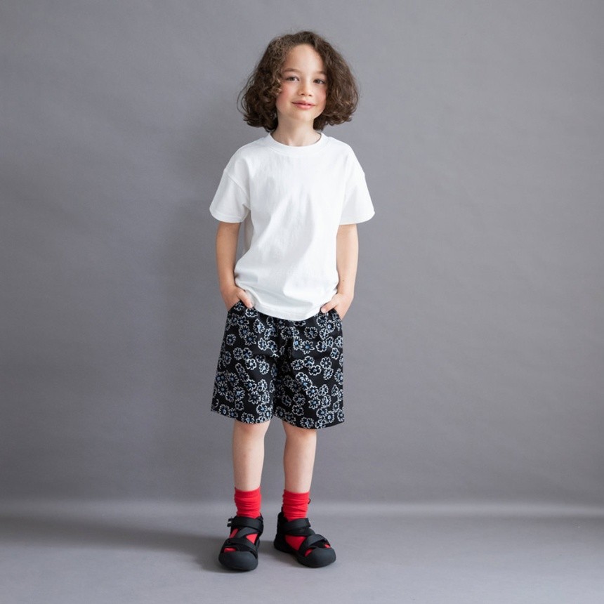 91:ブラック_小花