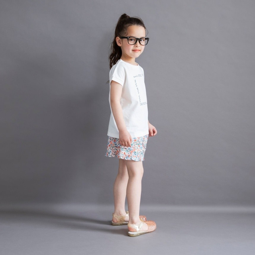 03:オフホワイト