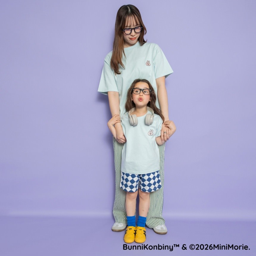 ライトグリーン