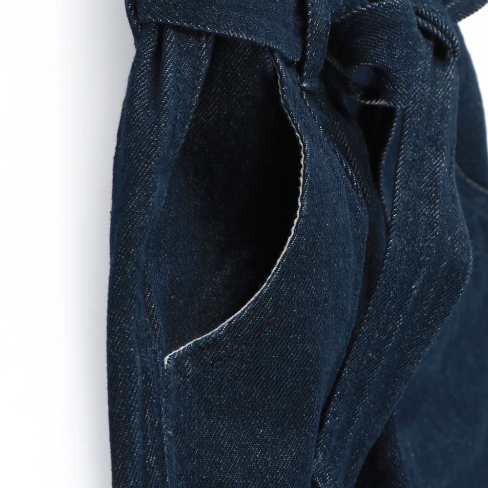 ネイビーブルー