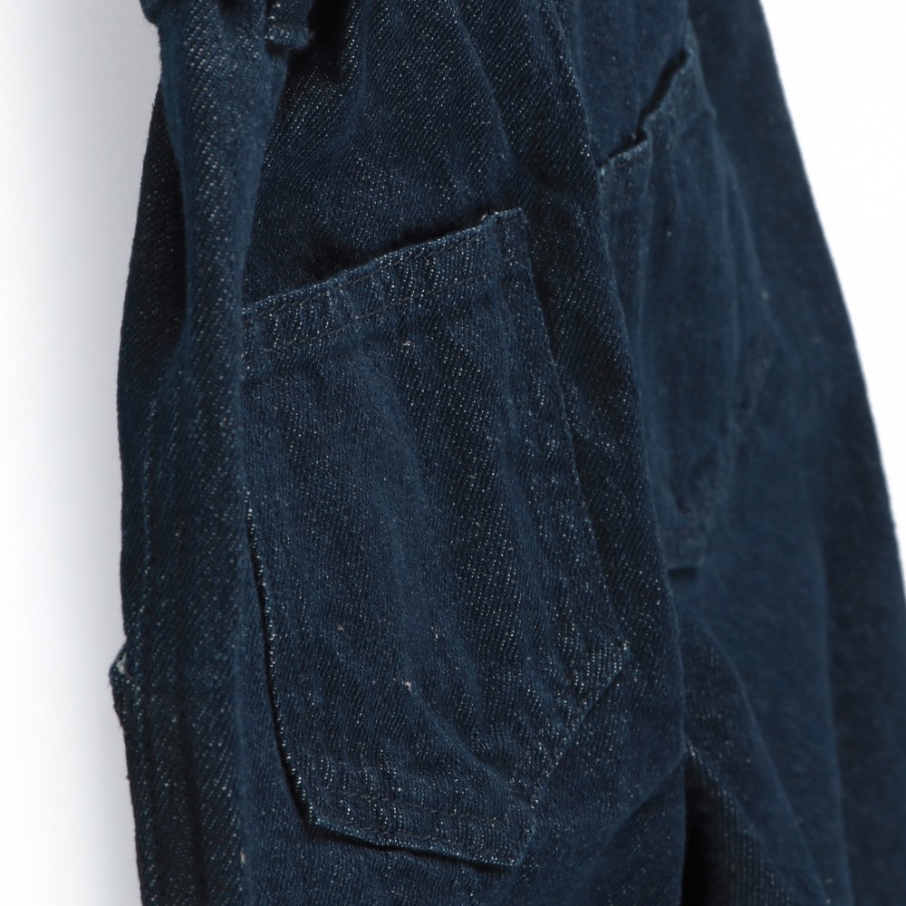 ネイビーブルー