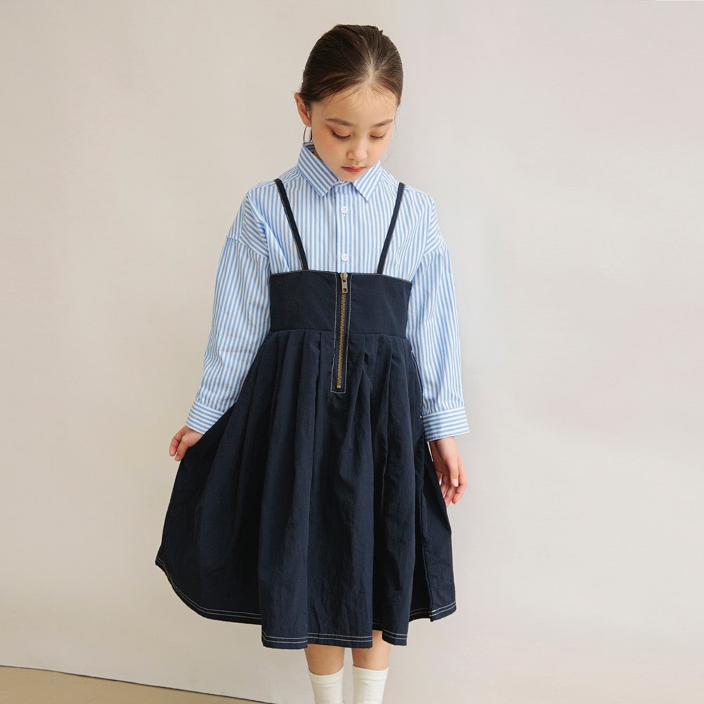 ネイビーブルー