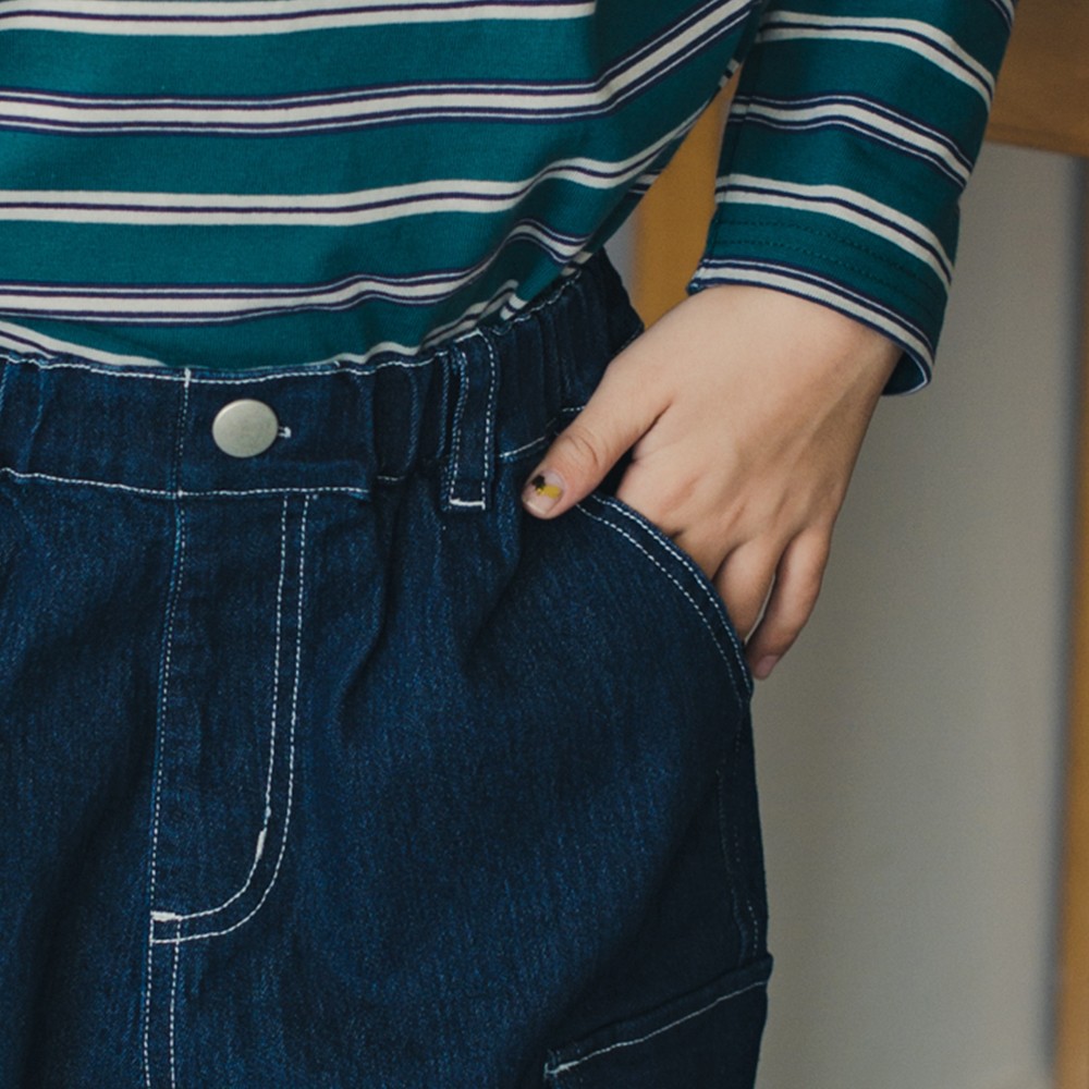 ネイビーブルー