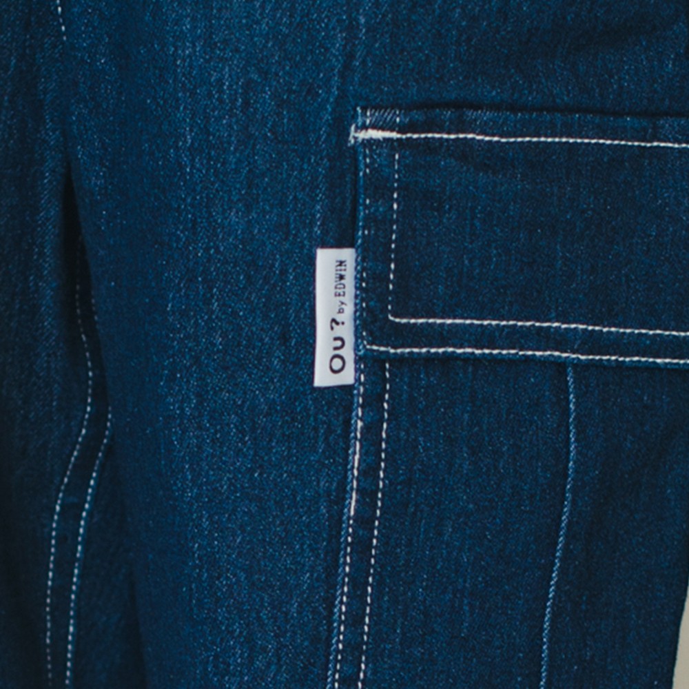 ネイビーブルー