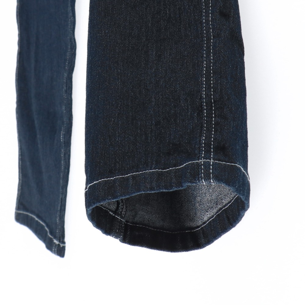 ネイビーブルー