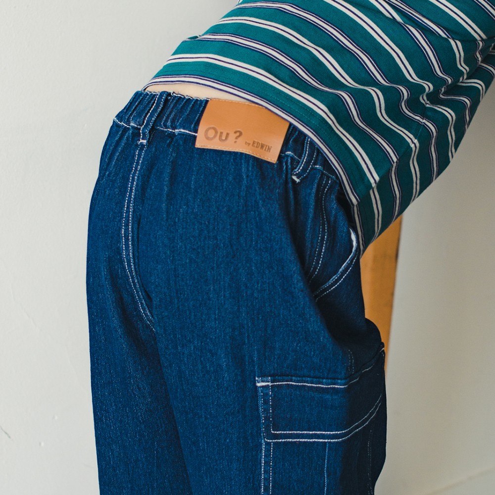 ネイビーブルー