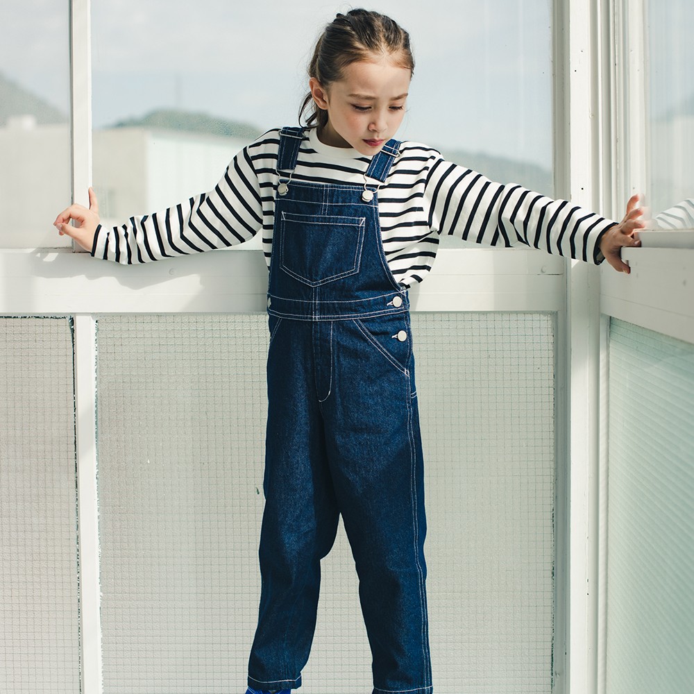 ネイビーブルー