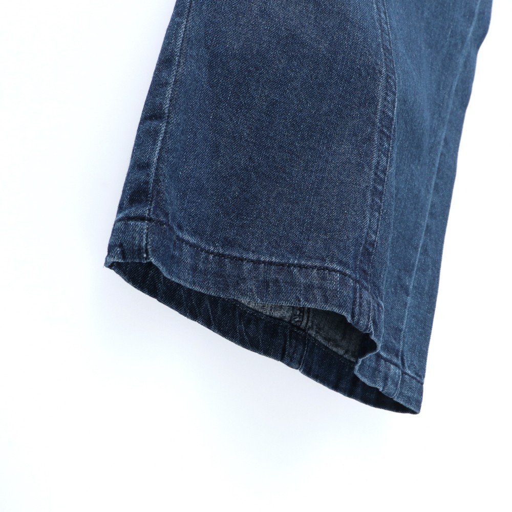 ネイビーブルー