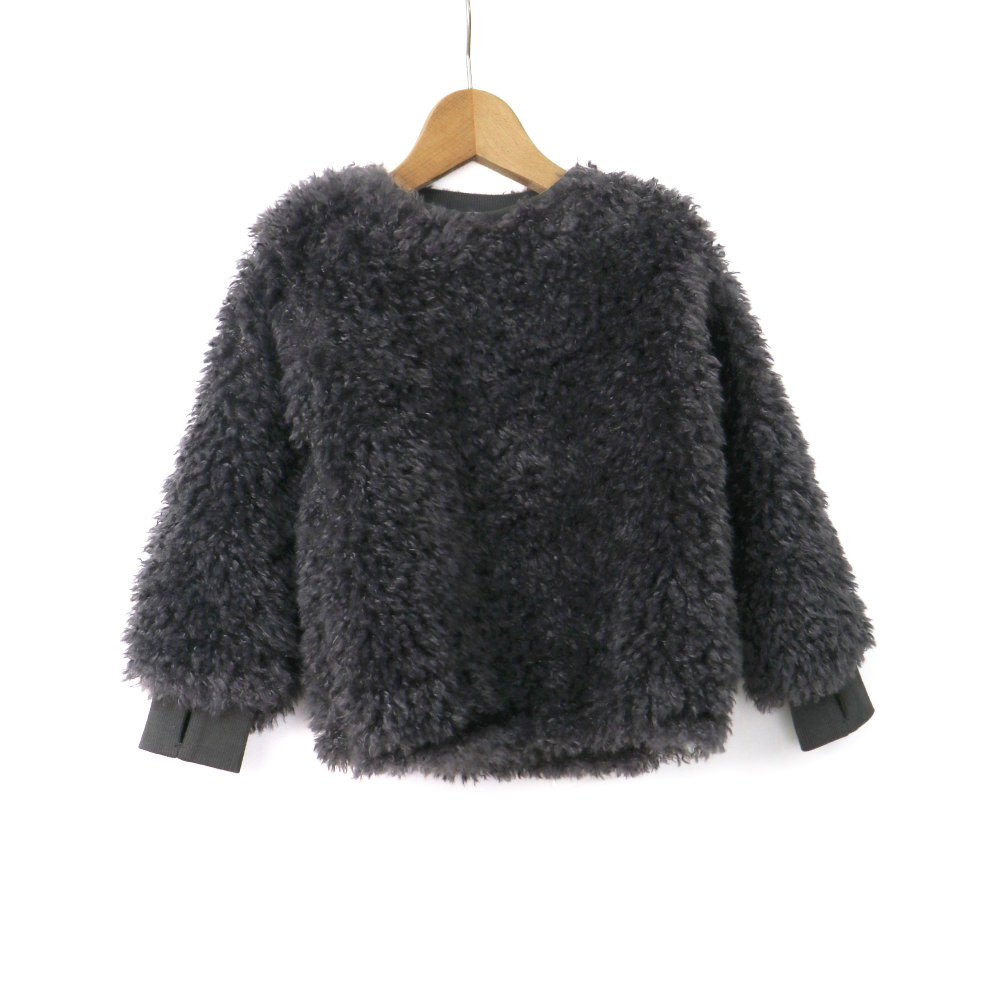 チャコールグレー