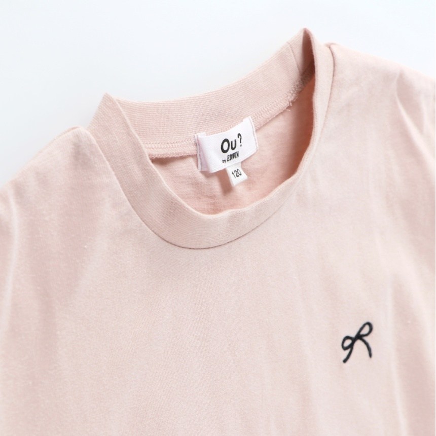 ピンクベージュ