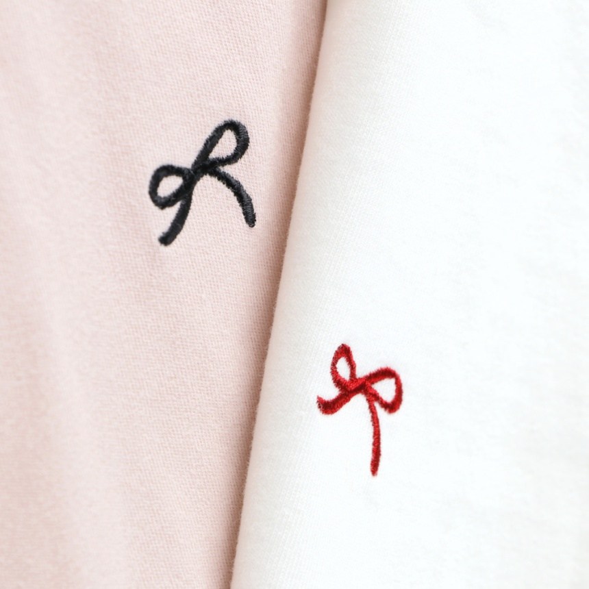 ピンクベージュ