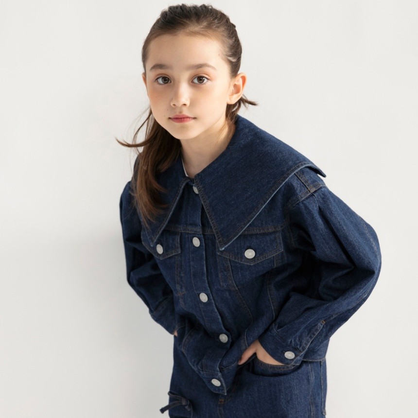 ネイビーブルー