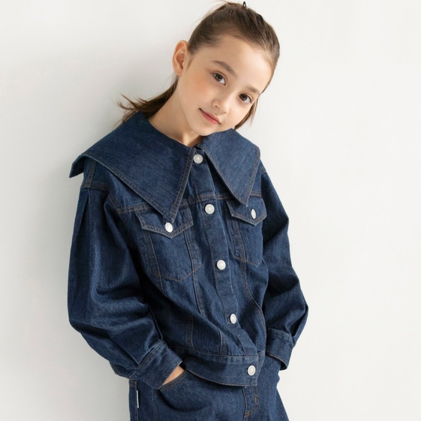 ネイビーブルー