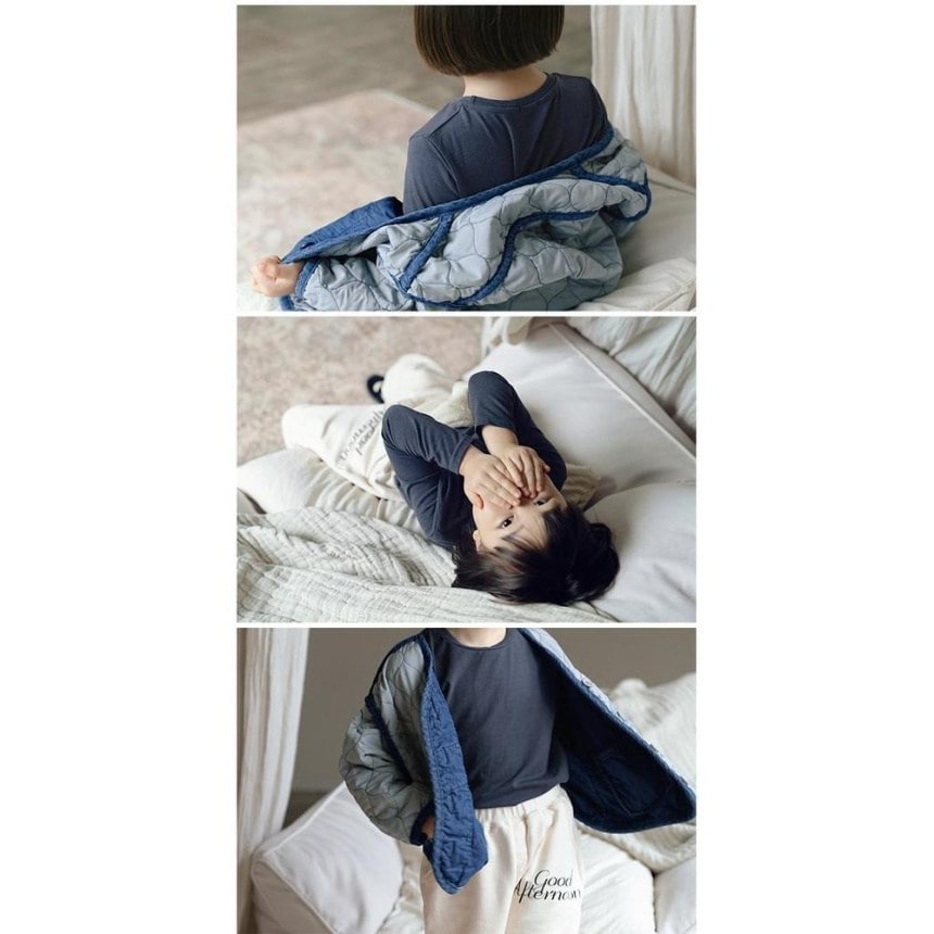 ネイビーブルー