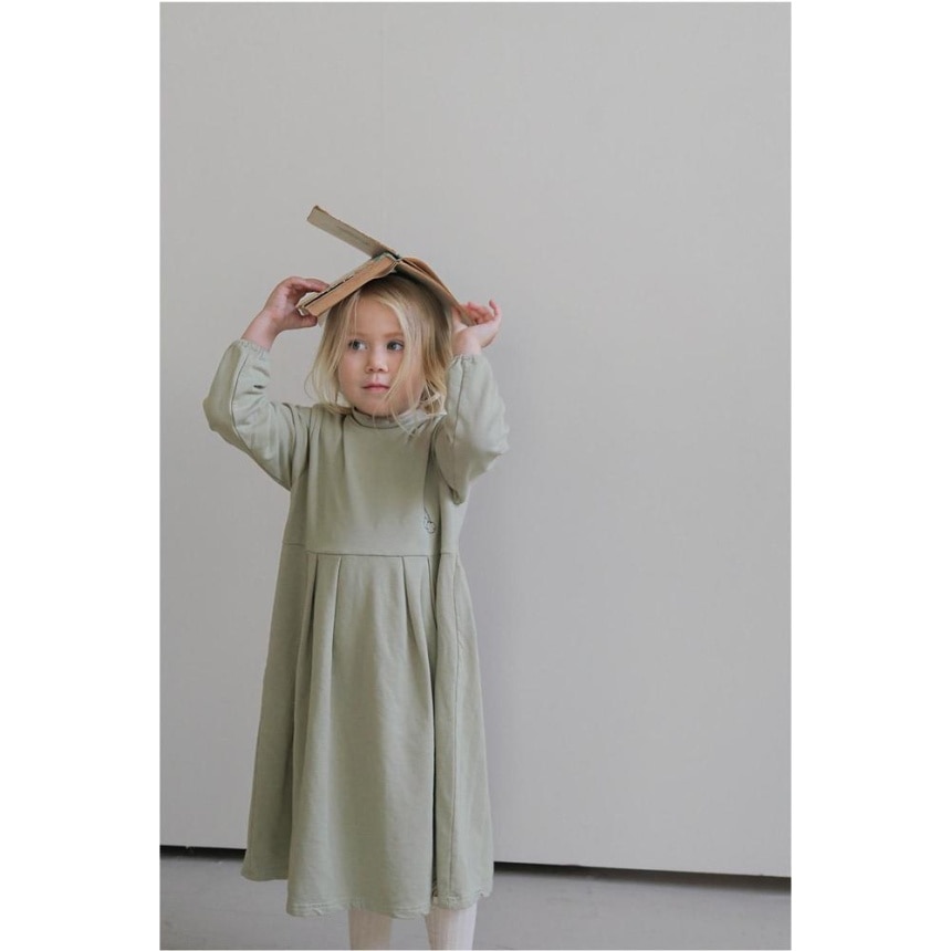 ライトグリーン