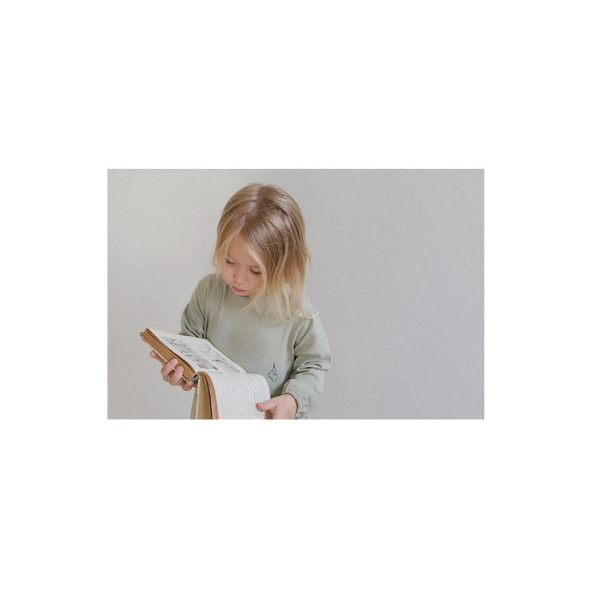 ライトグリーン