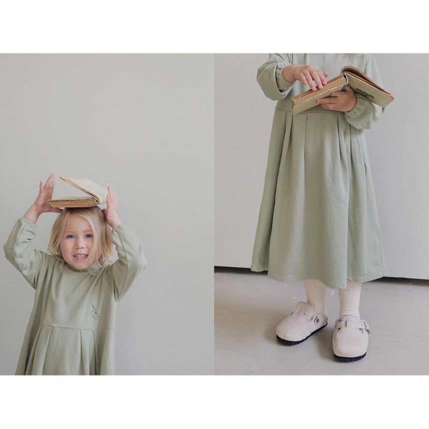 ライトグリーン