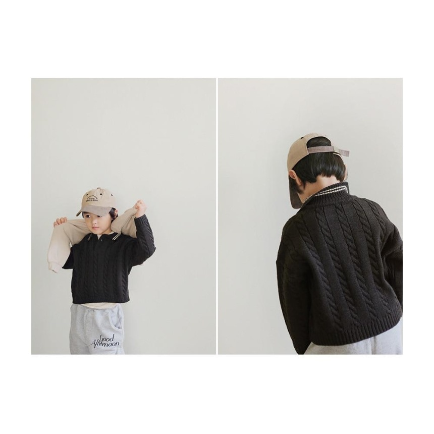 チャコールグレー