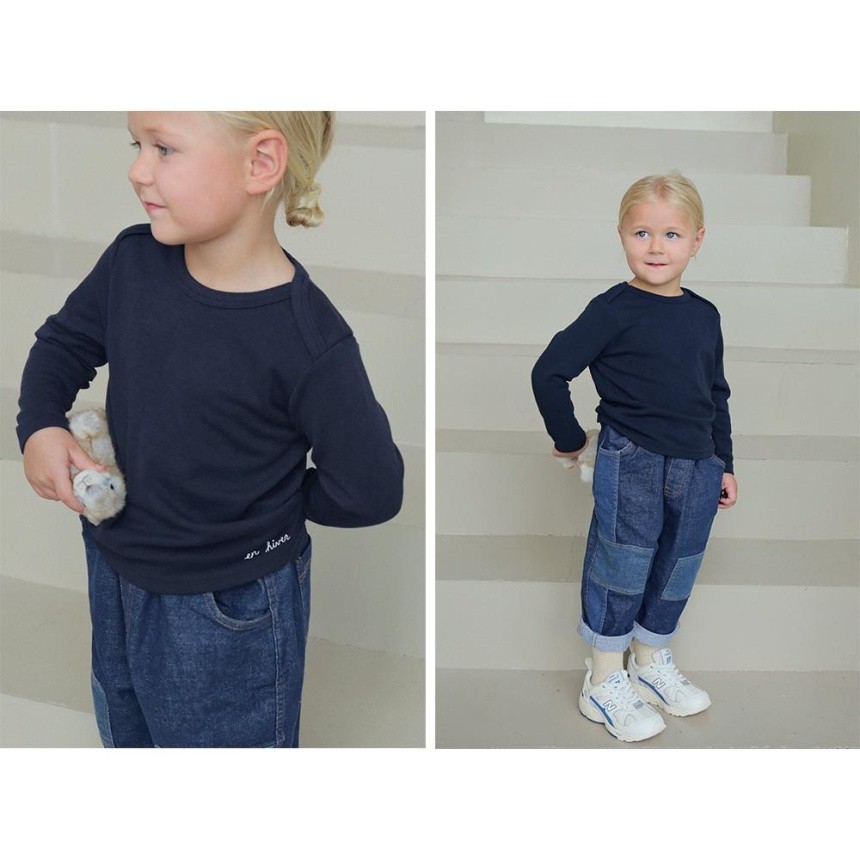 ネイビーブルー