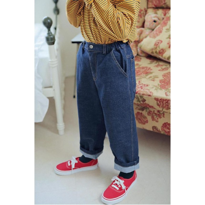 ネイビーブルー