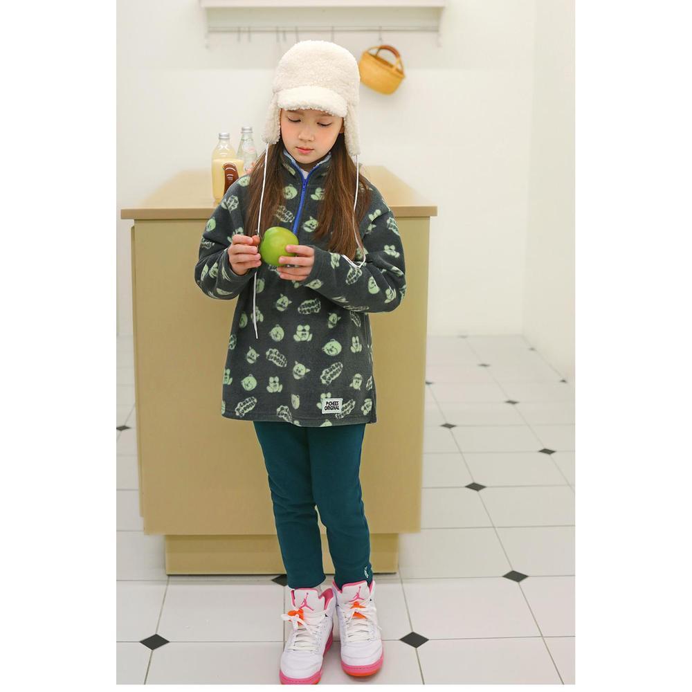 チャコールグレー