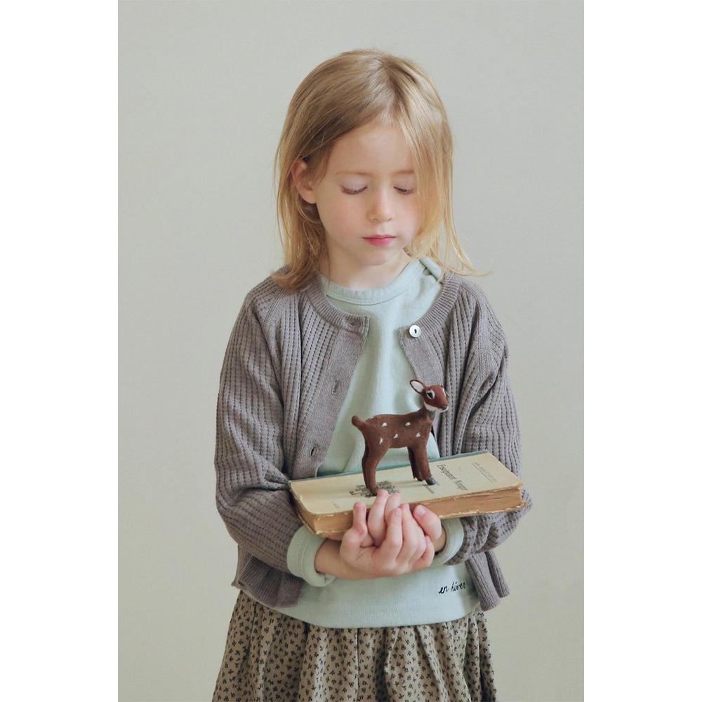 チャコールグレー