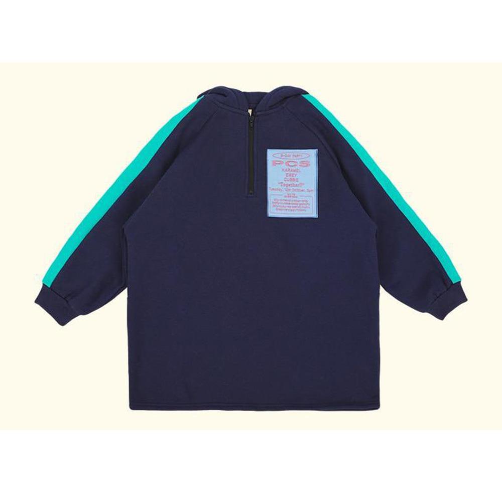 ネイビーブルー