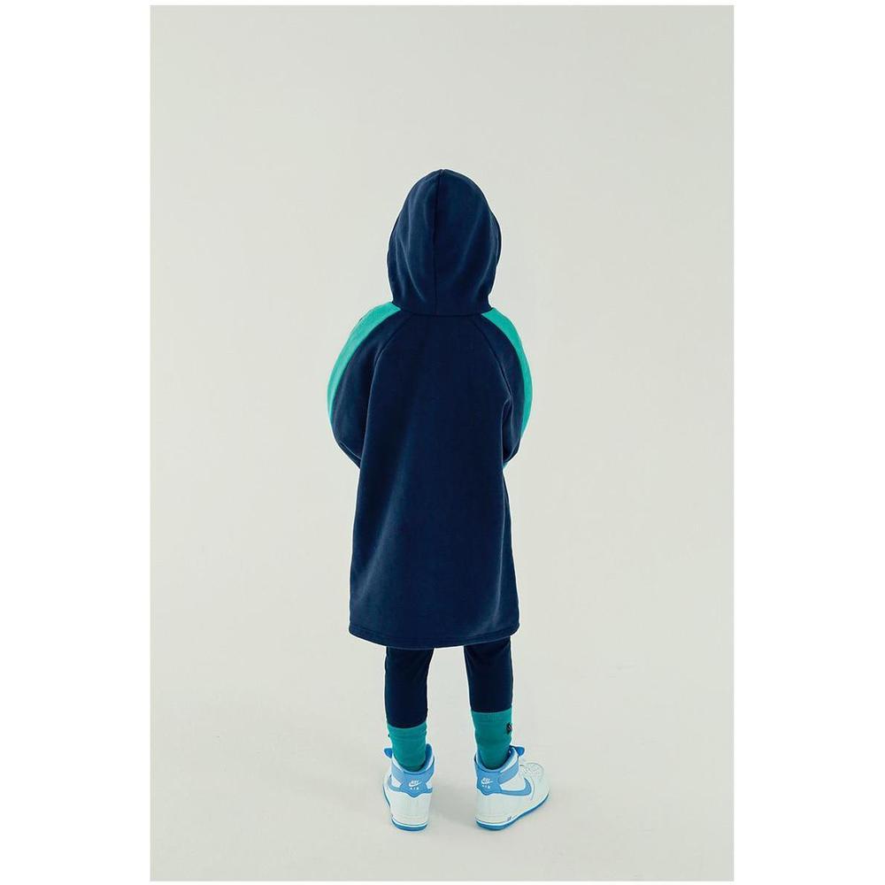 ネイビーブルー