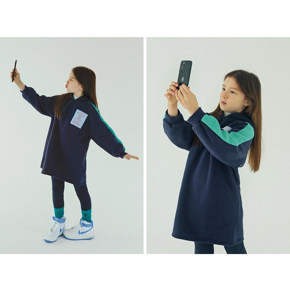 ネイビーブルー