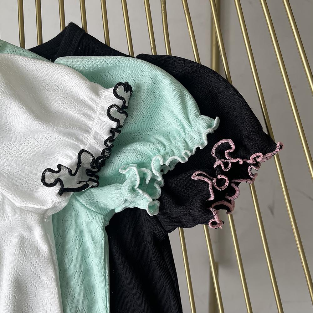 ライトグリーン