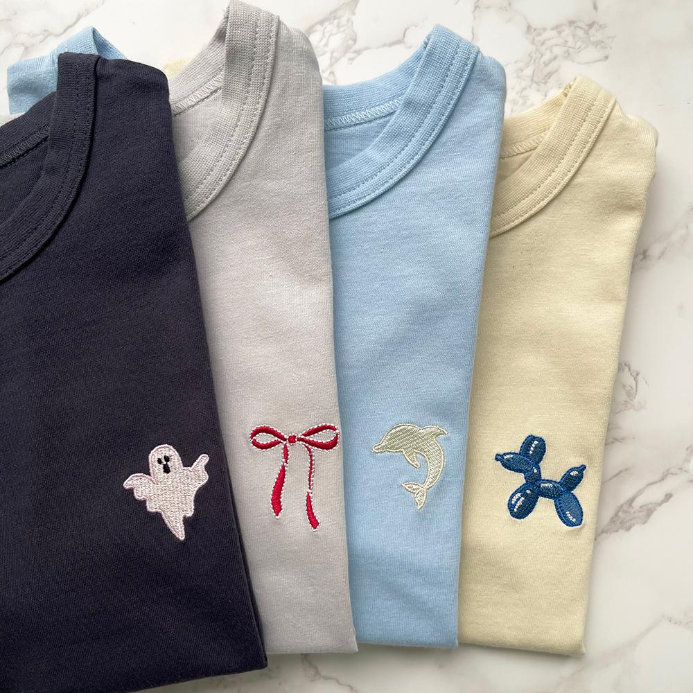 チャコールグレー