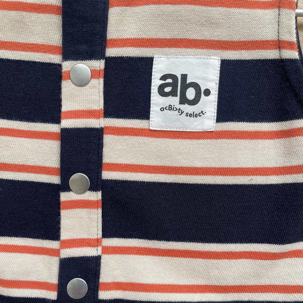 ネイビーブルー