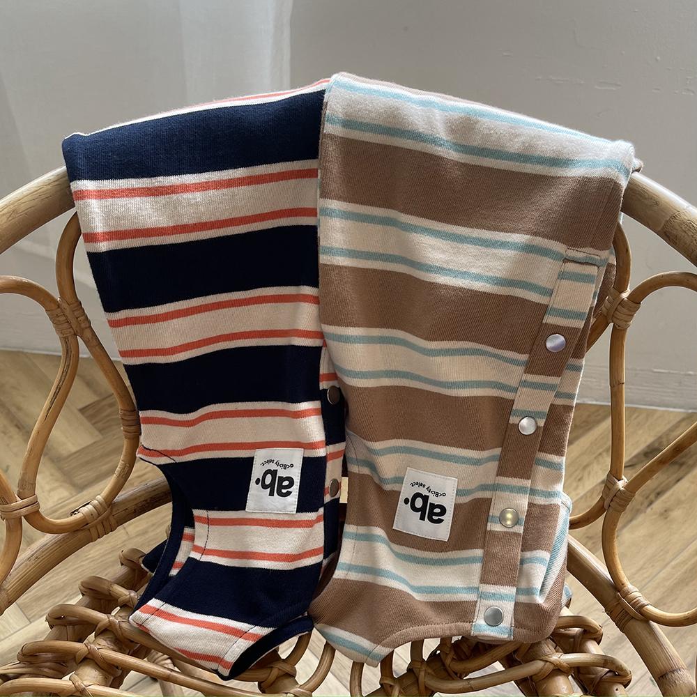 ネイビーブルー