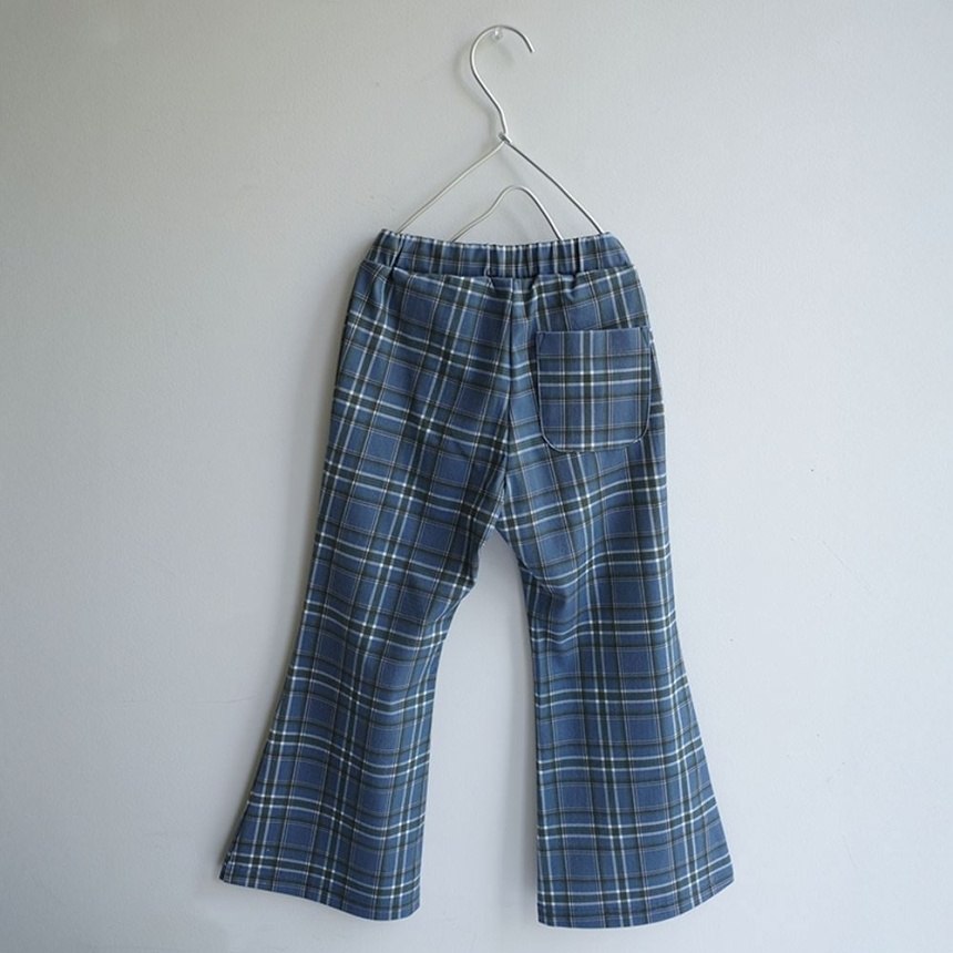 ネイビーブルー