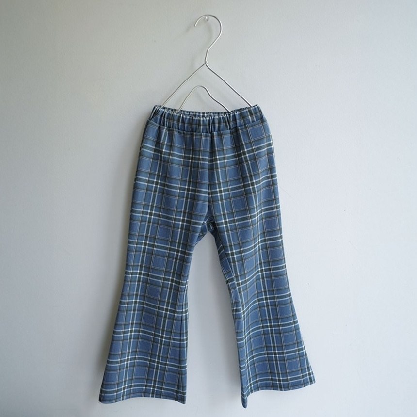 ネイビーブルー