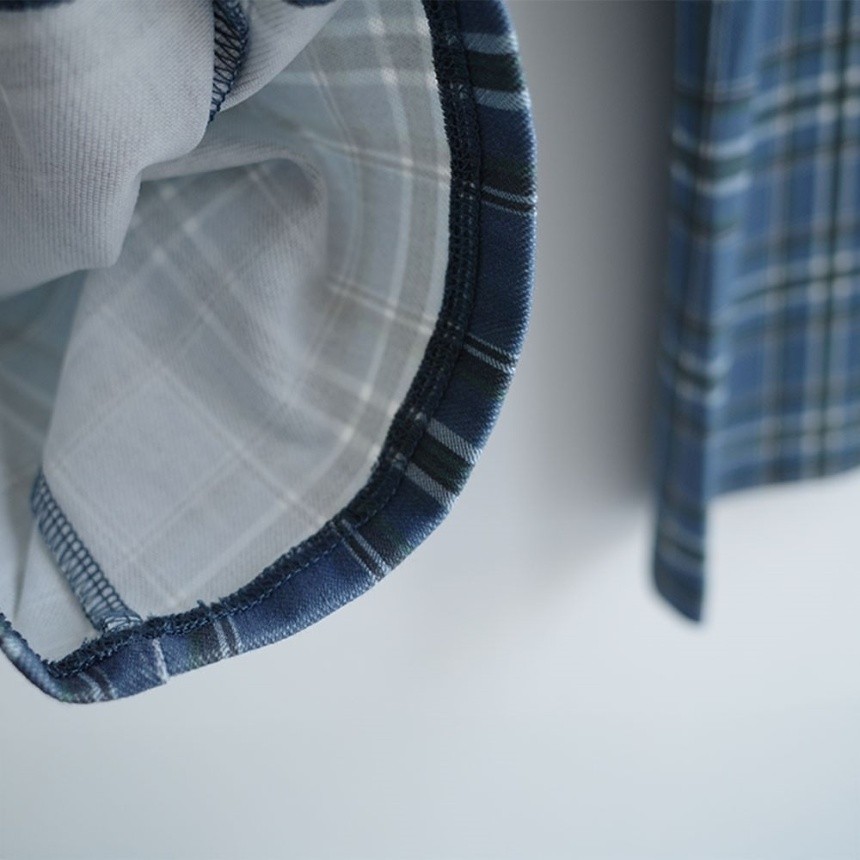 ネイビーブルー