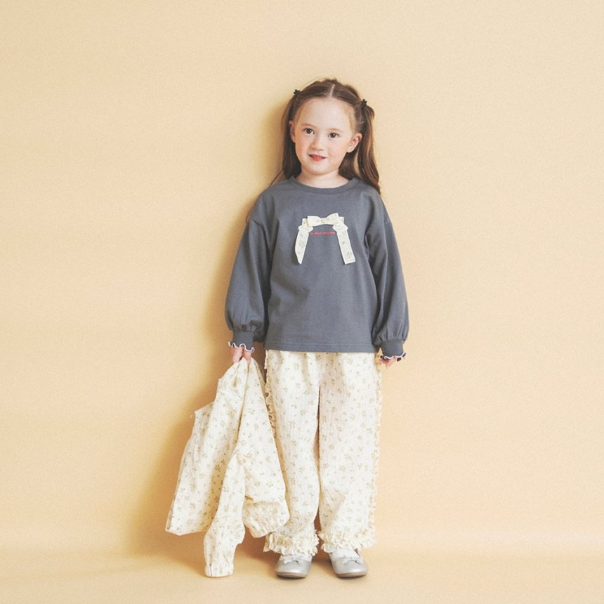 12_チャコールグレー