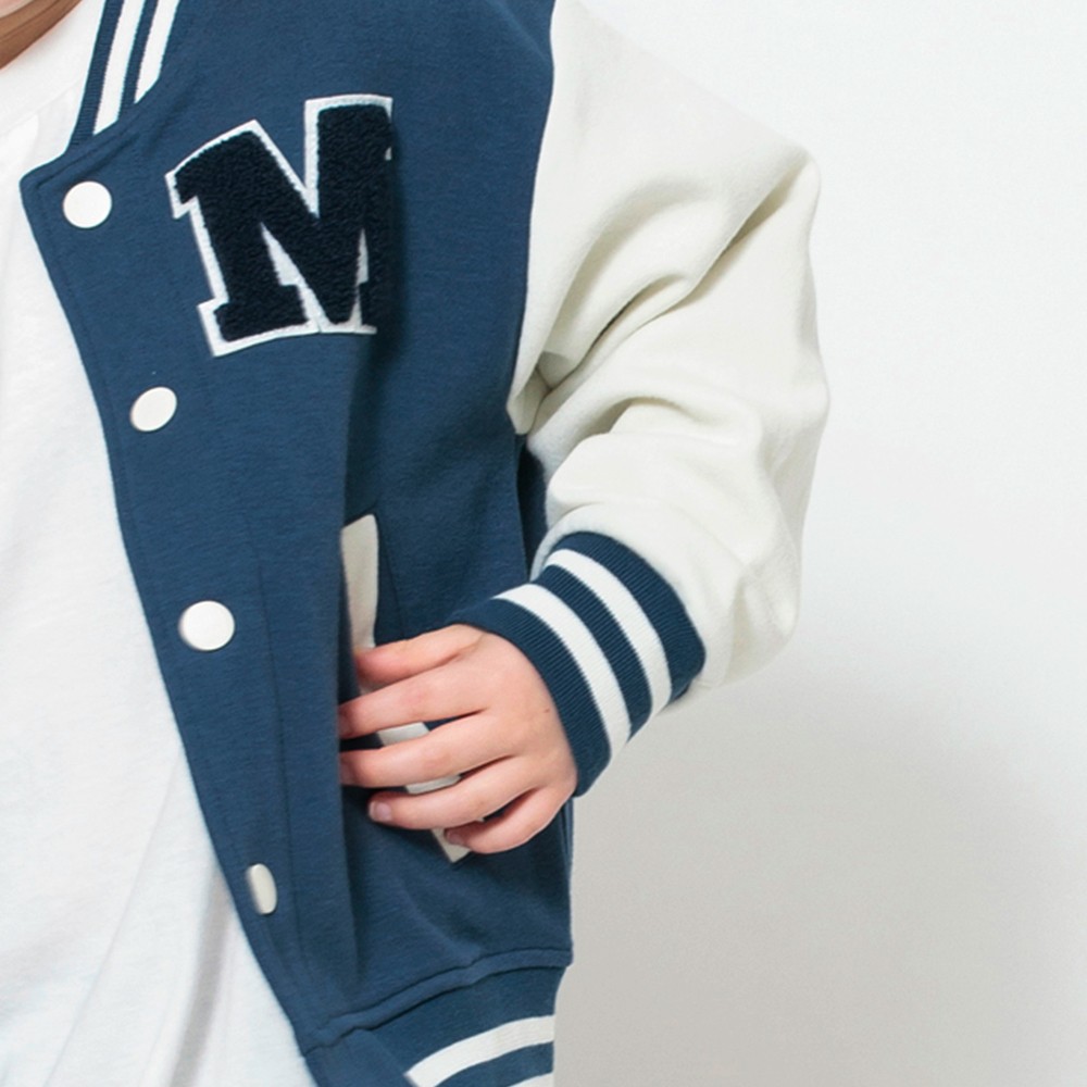 ネイビーブルー