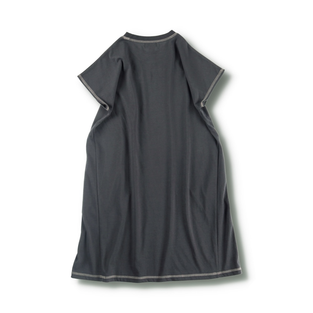 チャコールグレー