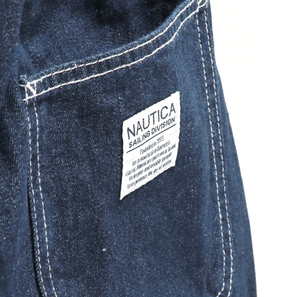 ネイビーブルー