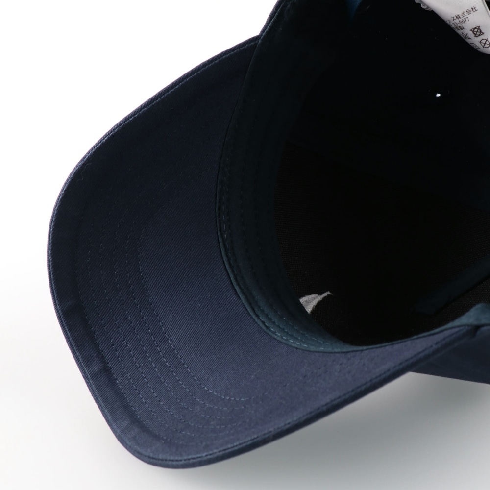 ネイビーブルー