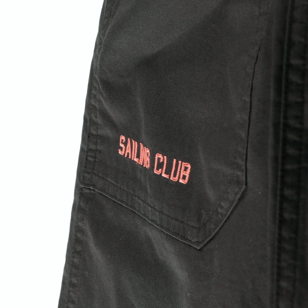 チャコールグレー