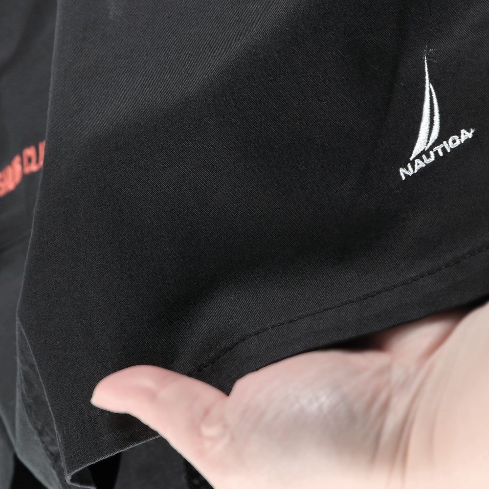 チャコールグレー