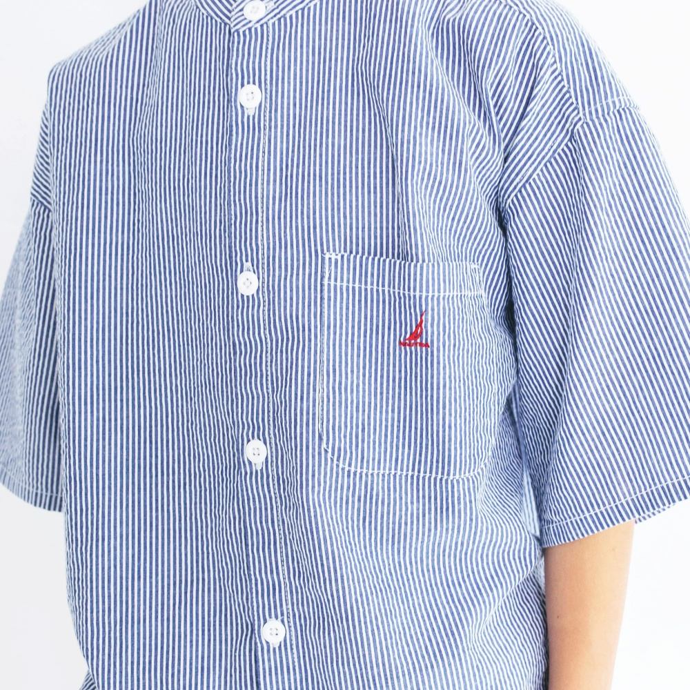 ネイビーブルー