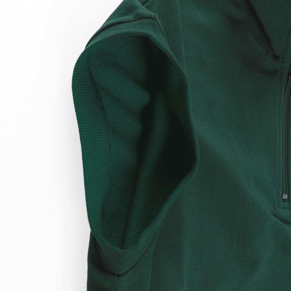 ダークグリーン