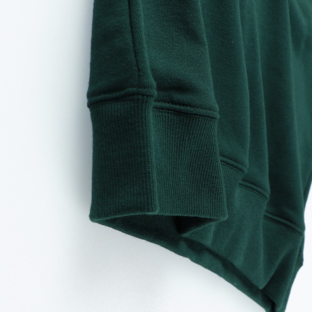 ダークグリーン