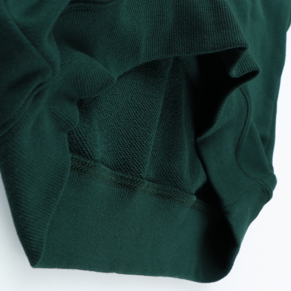 ダークグリーン